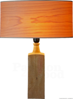 ovale tablelamp in maple wood uitgesneden.png